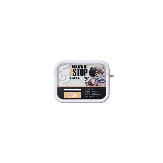 Graphic Airpods Case | Astronaut White